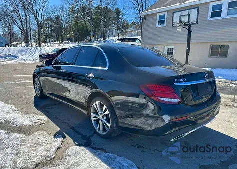 2017 Mercedes-Benz E 300 4Matic from USA, damaged, VIN WDDZF4KB6HA024228